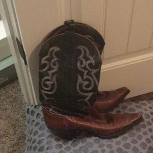 Women’s pull on cowboy boots